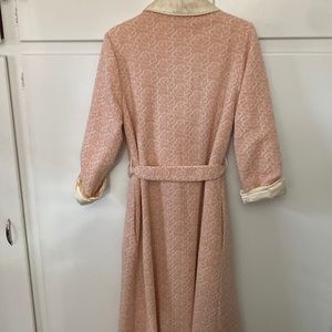 Elegant woman’s bathrobe in great condition barely worn…. Made in the USA TOO